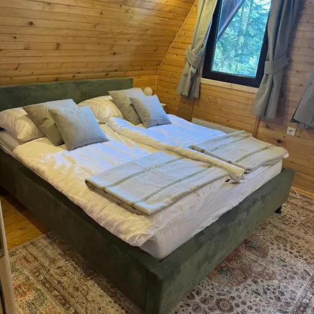 Chalet Mountain Mia Sisava